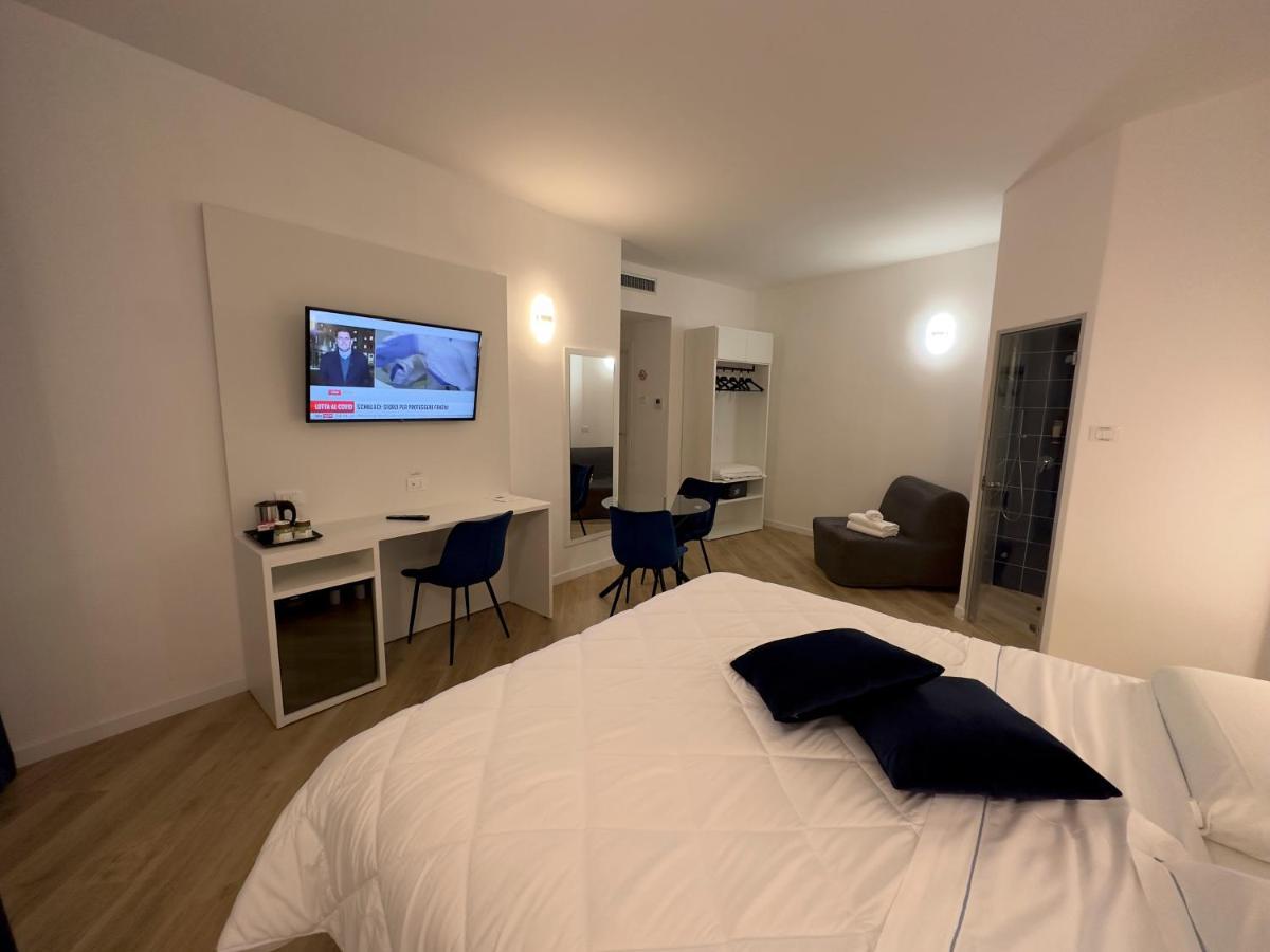 Hotel Smart Cruise Civitavecchia Eksteriør bilde